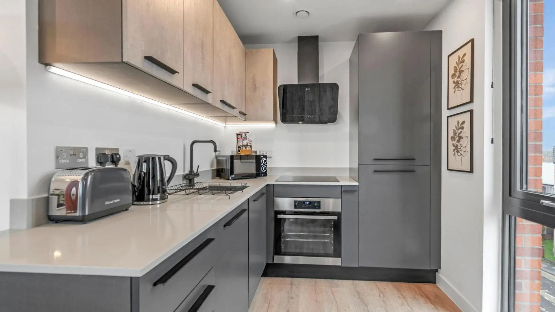 Apartment 47 With Free Secure Parking And Onsite Gym York