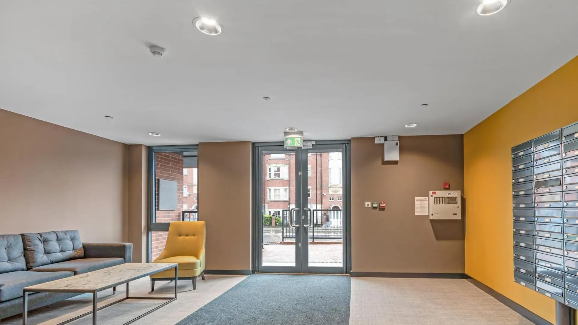 Apartment 47 With Free Secure Parking And Onsite Gym 요크
